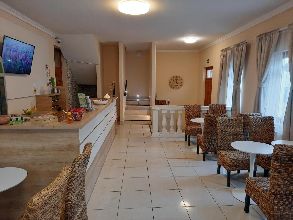 Vegvari Hotel Эгер Экстерьер фото