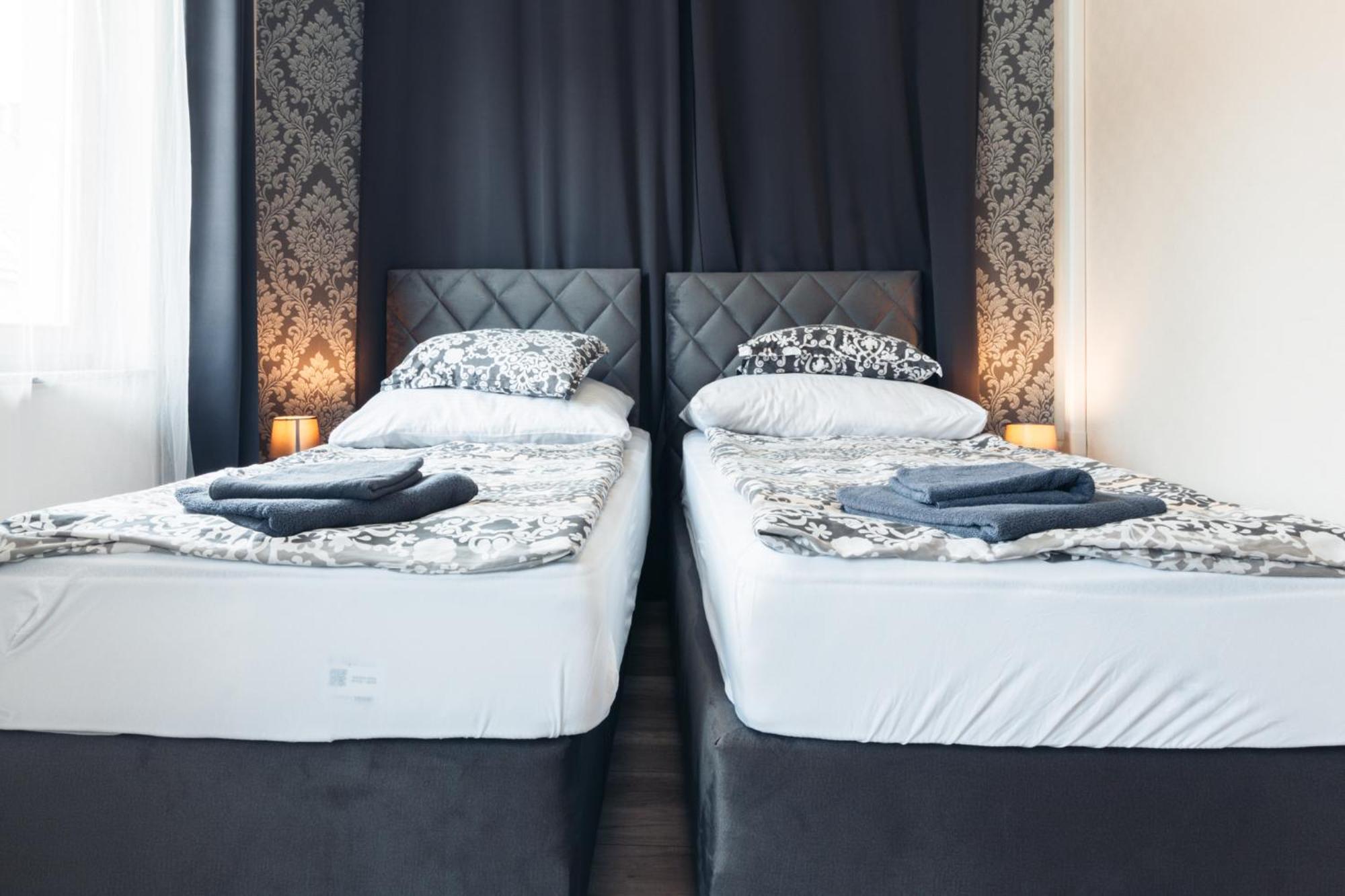 Vegvari Hotel Эгер Экстерьер фото