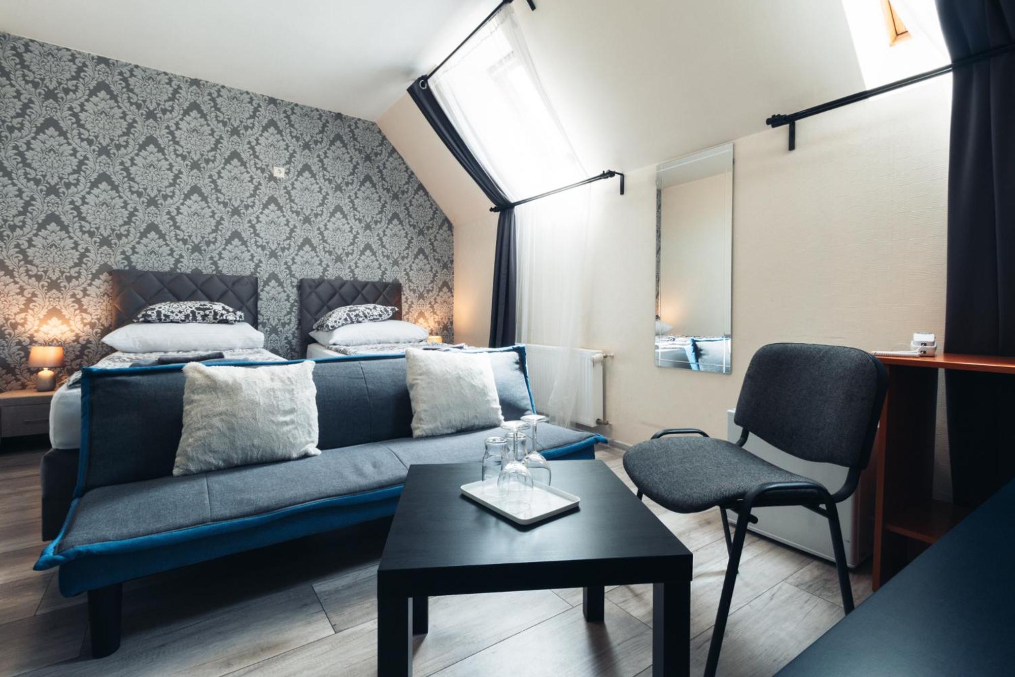 Vegvari Hotel Эгер Экстерьер фото